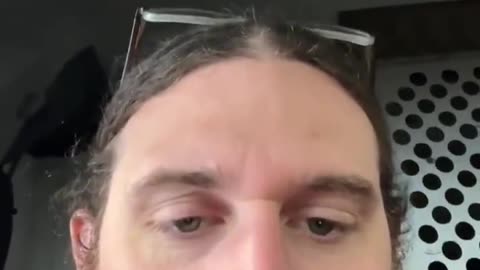 Leftist is hoping ICE agents get ass*ssinated so he can celebrate