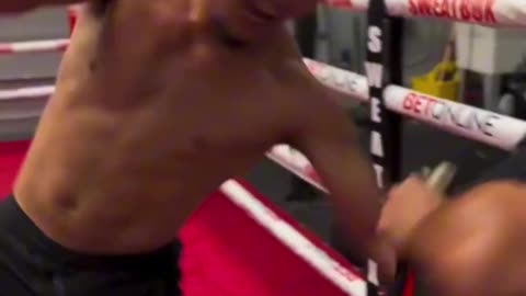 AGGRESSIVE pad work from Xander Zayas