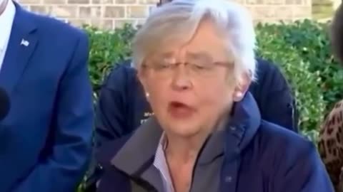 😂 Governor Kay Ivey's Unexpected Moment! | FunFM