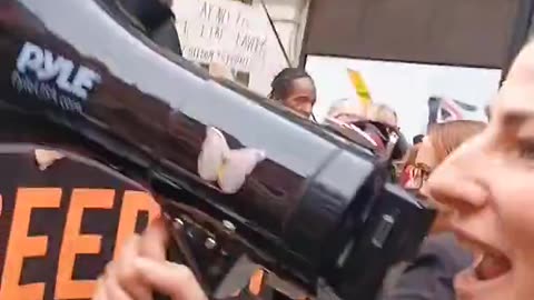 David Icke attends digital ID protest in London.