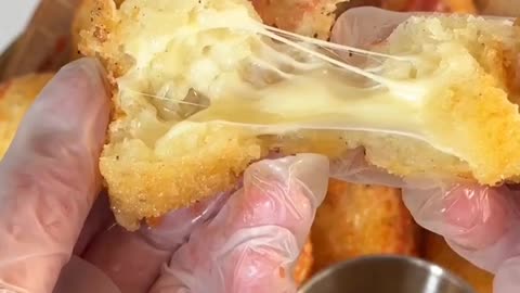 One bite Potato cheese ball snacks, easy yo make and super delicious