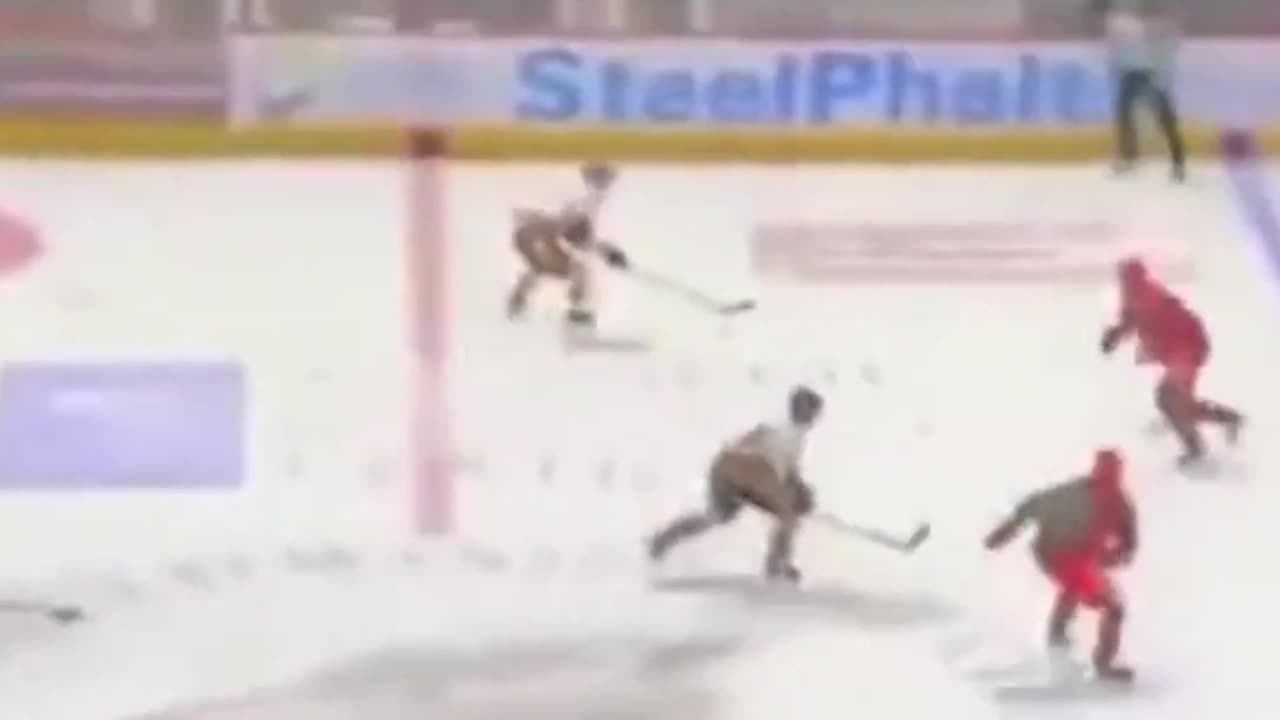 BREAKING: Hockey player Matt Petgrave will not face charges in the dəath of player Adam Johnson.