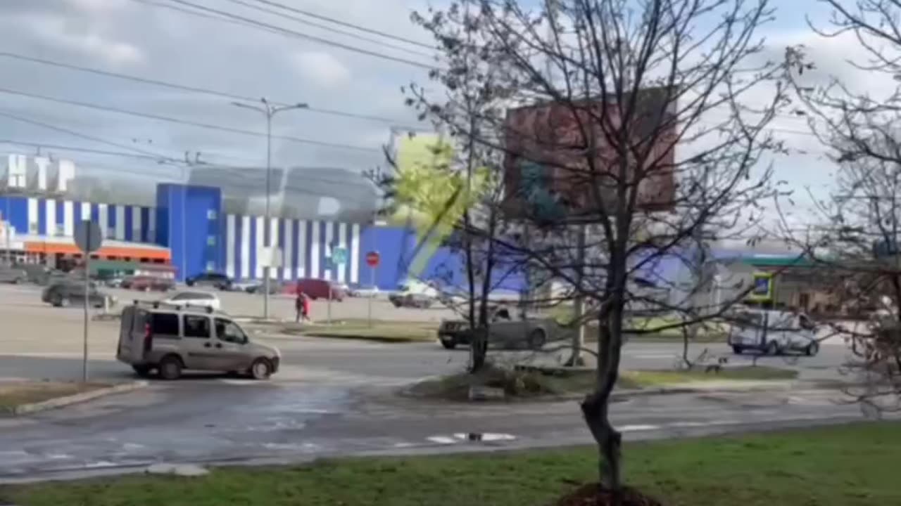 Horrifying moment of a drone strike in Sumy: once again, it happened in broad daylight,