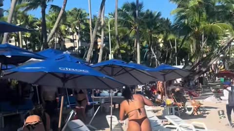 🏖️ This is Brazil’s BEST Urban Beach 🇧🇷