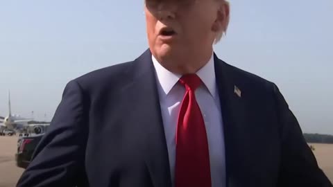 Trump niega que hayan pausado la entrega de armas a Ucrania
