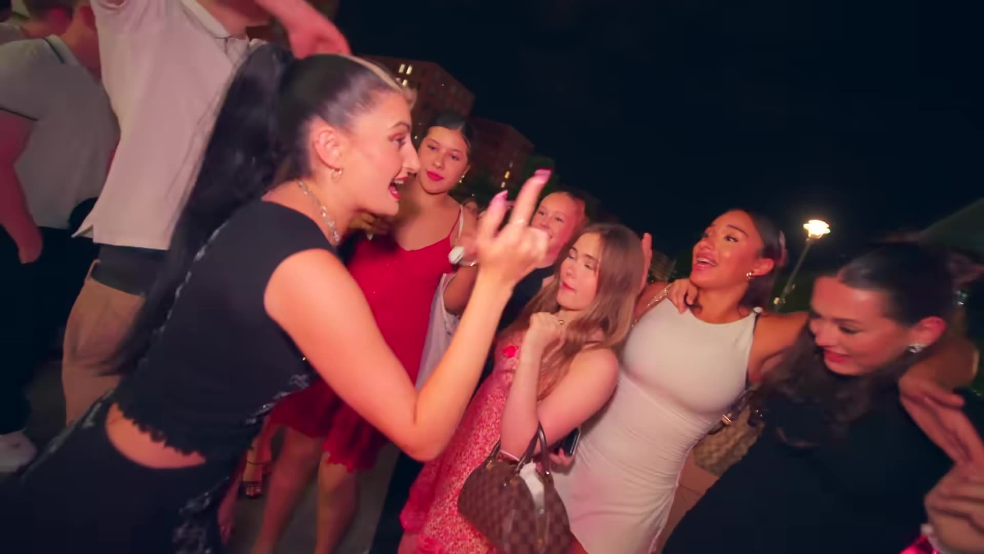 RUBI - MURAKAMI (Offizielles Musikvideo)