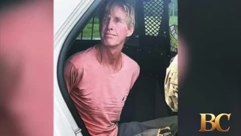 Man accused of trying to assassinate Trump apologizes to potential jurors
