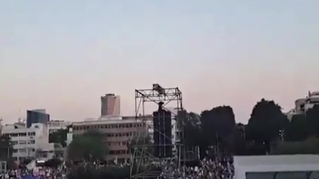 Manifestantes israelíes exigen a Netanyahu un alto el fuego