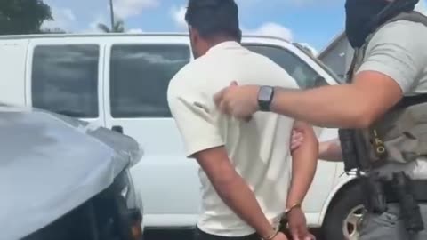 Ever Manuel Bonilla-Moran is a criminal illegal immigrant from El Salvador and known associate of MS-13. Arrested on June 20 with the assistance of the Florida Highway Patrol and the FBI in Orlando.
