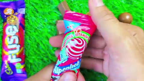 ASMR Most Popular Candys / some lots of colorful rainbow lollipop candy / unpacking chocolate eat