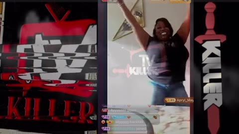 TOMIKAY FAT ASS TWERKING IN MESSY CALLER BOX