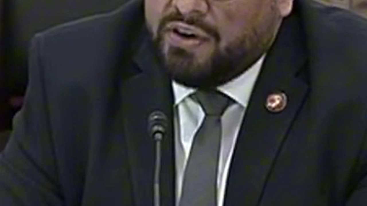 Congressman Biggs Probes Witnesses: Are Open Borders and Lost Sovereignty Radical Moves?
