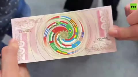 A symbolic 200-denomination BRICS banknote unveiled in Russia at SPIEF-2025