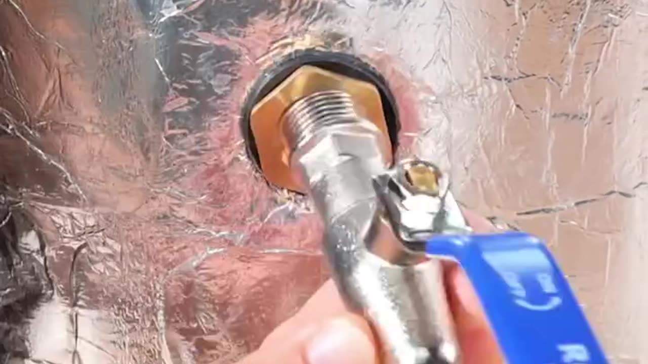 Purify your water instantly with this DIY filter 💧