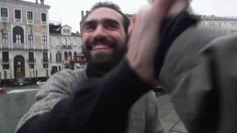 Musicista Di Strada...Grazie Man...(6 Gennaio 2023)