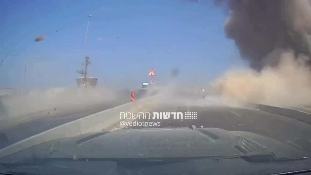 Moment of Impact of an Iranian Missile in Ashdod