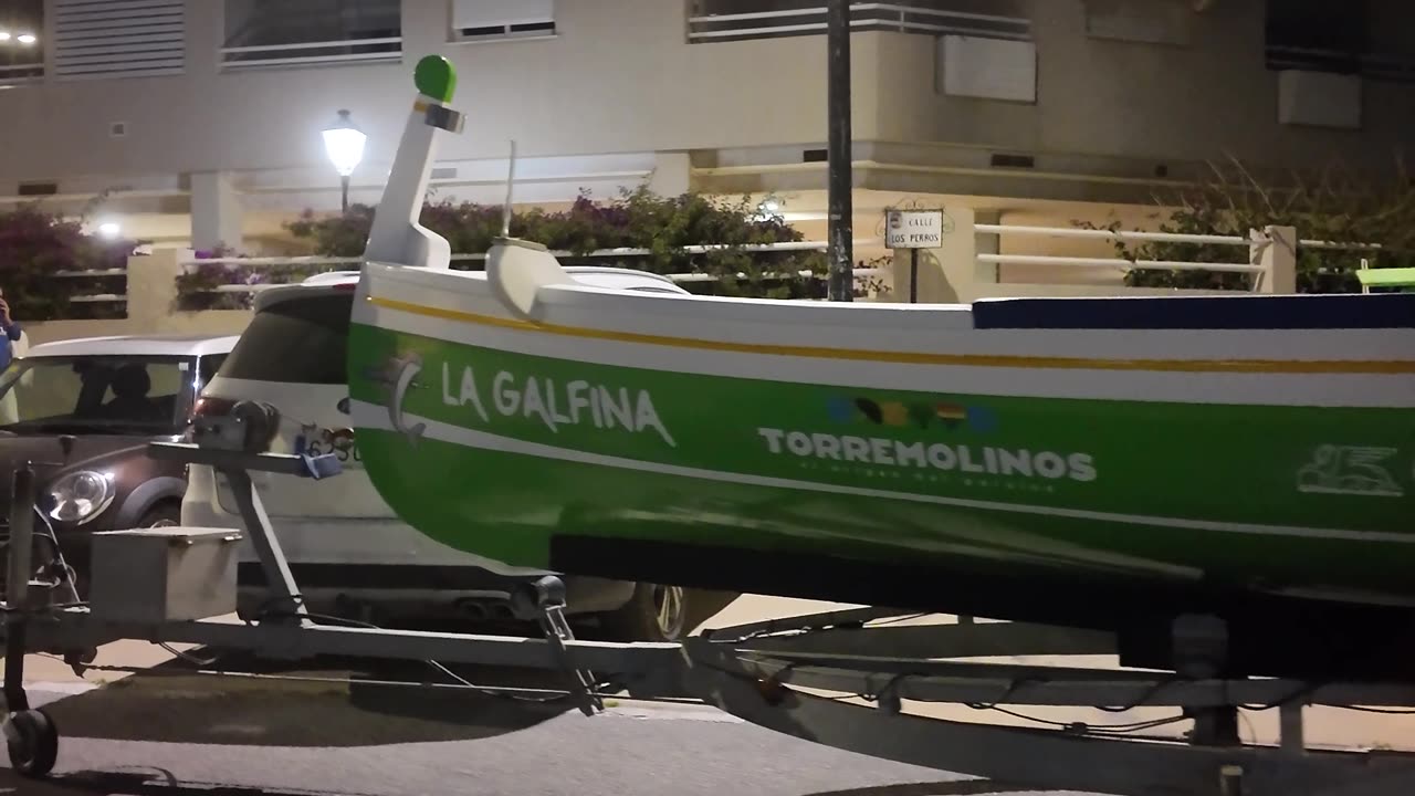 🤪😎 Parking in Spain