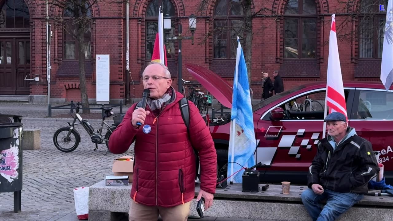 Greifswald - Hartmut, bekennender Christ spricht zu den Bürgern 07-04-2025