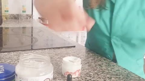 CREMA NATURAL SUPER FACIL DE HACER PARA CARA Y CUERPO