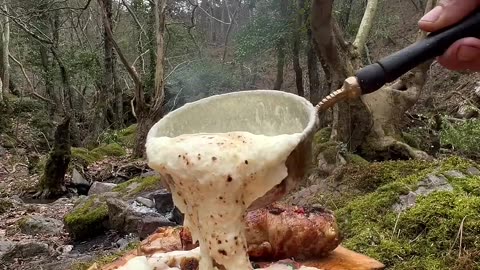 Taş Üzerinde Bütün Kemiksiz Tavuk 🐔 | Whole Boneless Chicken on the Stone