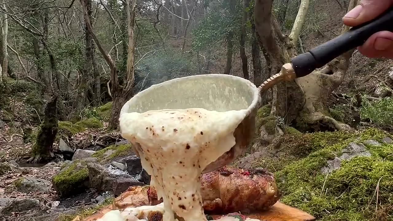 Taş Üzerinde Bütün Kemiksiz Tavuk 🐔 | Whole Boneless Chicken on the Stone