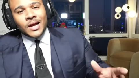 Fanum sends his “cousin” that keeps asking for money on stream a job application 😭