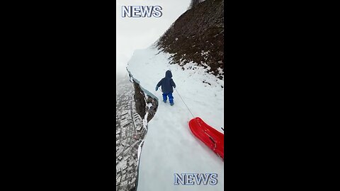 নিজের বাচ্চার প্রতি খেয়াল রাখবেন। এই ভিডিওটি দেখার সময় মনে হয়েছে। ছেলেটা কোন সময় জানি পড়ে