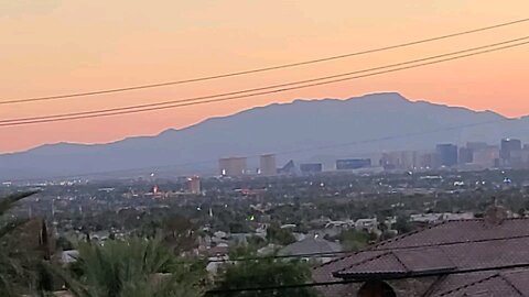 Did you SEE tonight's HAZY Las Vegas sunset? Check THIS out! 08.19.2025 #follow #lasvegas #gaming