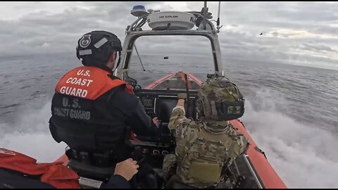 U.S. COAST GUARD SEIZED BOAT👲🚤🚨⛴️📸TRAFFICKING DRUGS IN OPEN SEAS🚨🚤⛴️👲💫