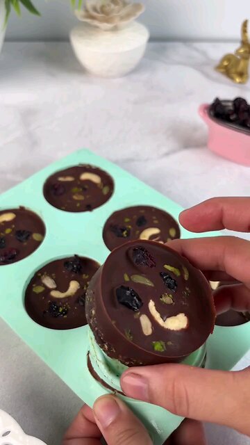 Chocolate Nut Bites
