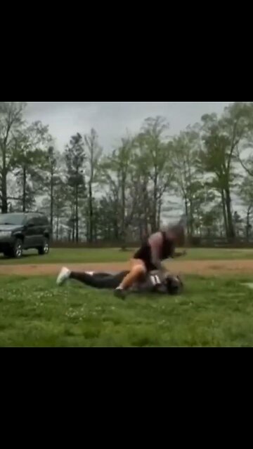 Mother beats up daughter for bringing a bat to conversation. Ground and Pound