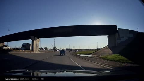 Tonneau Cover Flies Off and Hits Car on Deerfoot