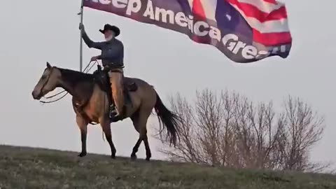 THE AMERICAN 🇺🇸 PEOPLE LOVE TRUMP