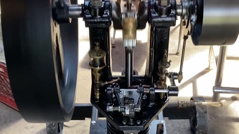 Freelance inverted gearless hit and miss engine