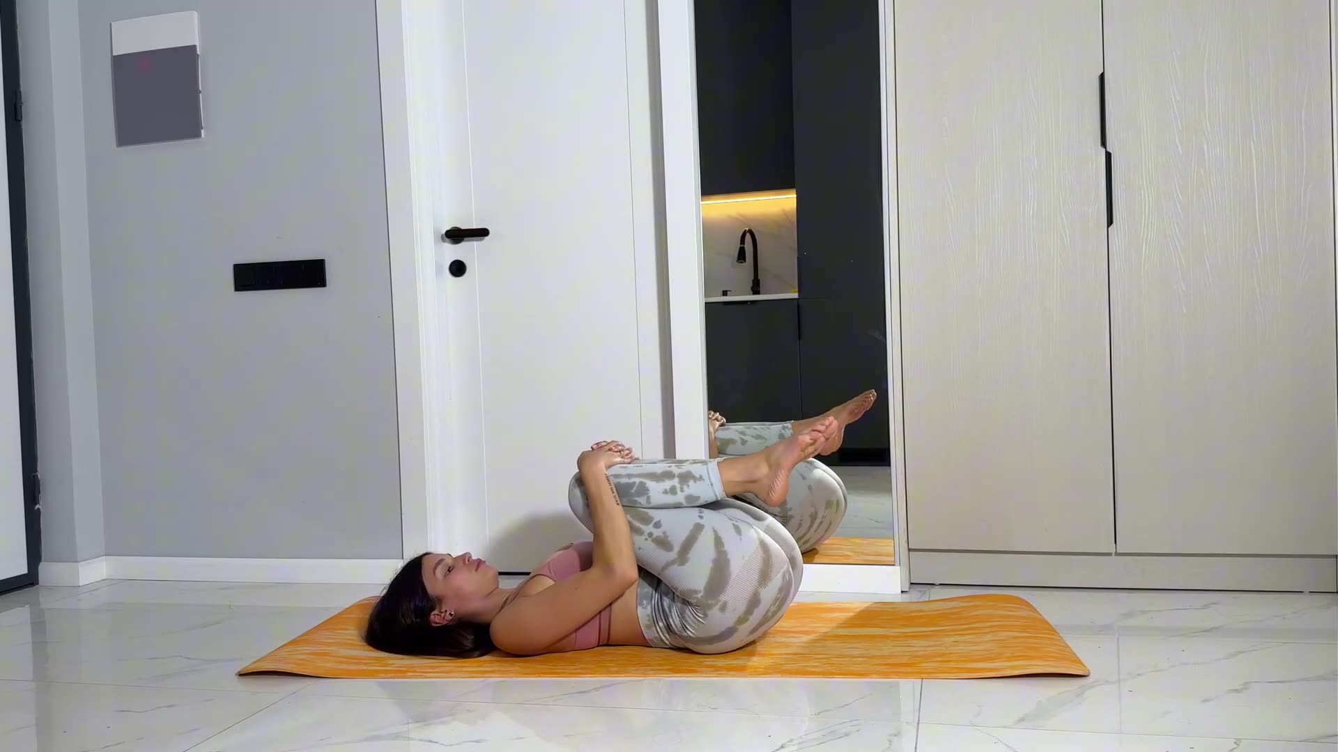 SEXY GIRL Body Stretch