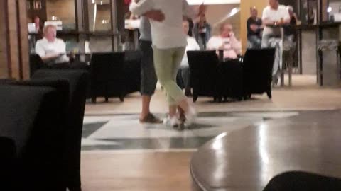 Sabine und Norbert tanzen 1 Fuerteventura