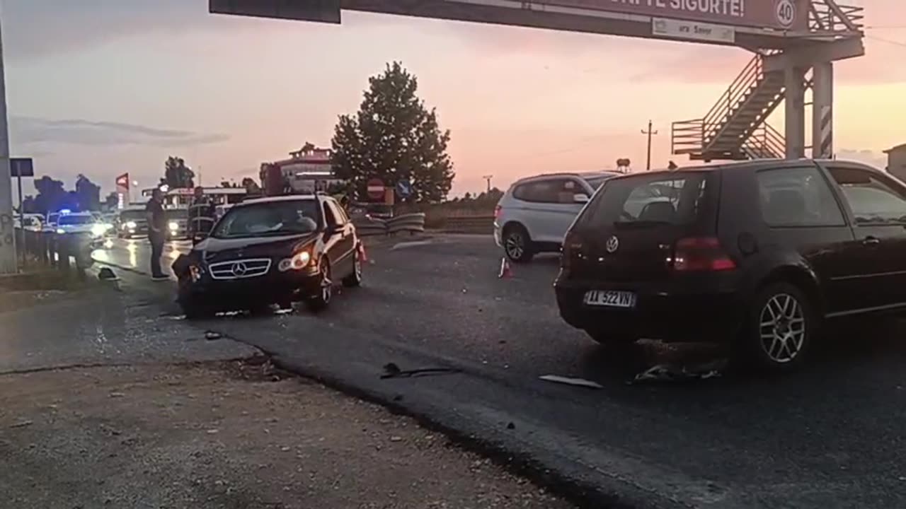 Tjetër aksident në autostradën Lushnje Fier