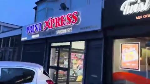 Tim Eldridge Slug Abusing Muslim Business Owners in Birmingham