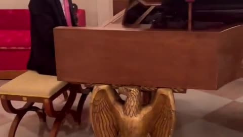 Kid Rock playing President FDRs Grand Piano