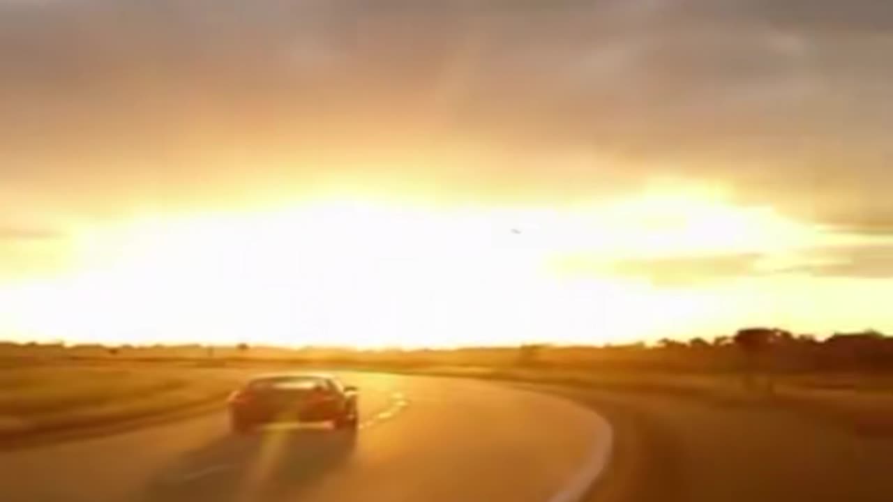 🤯👁️ What’s Flying Overhead? Shocking UFO Video! | Alien Sighting | TheTruthAbove