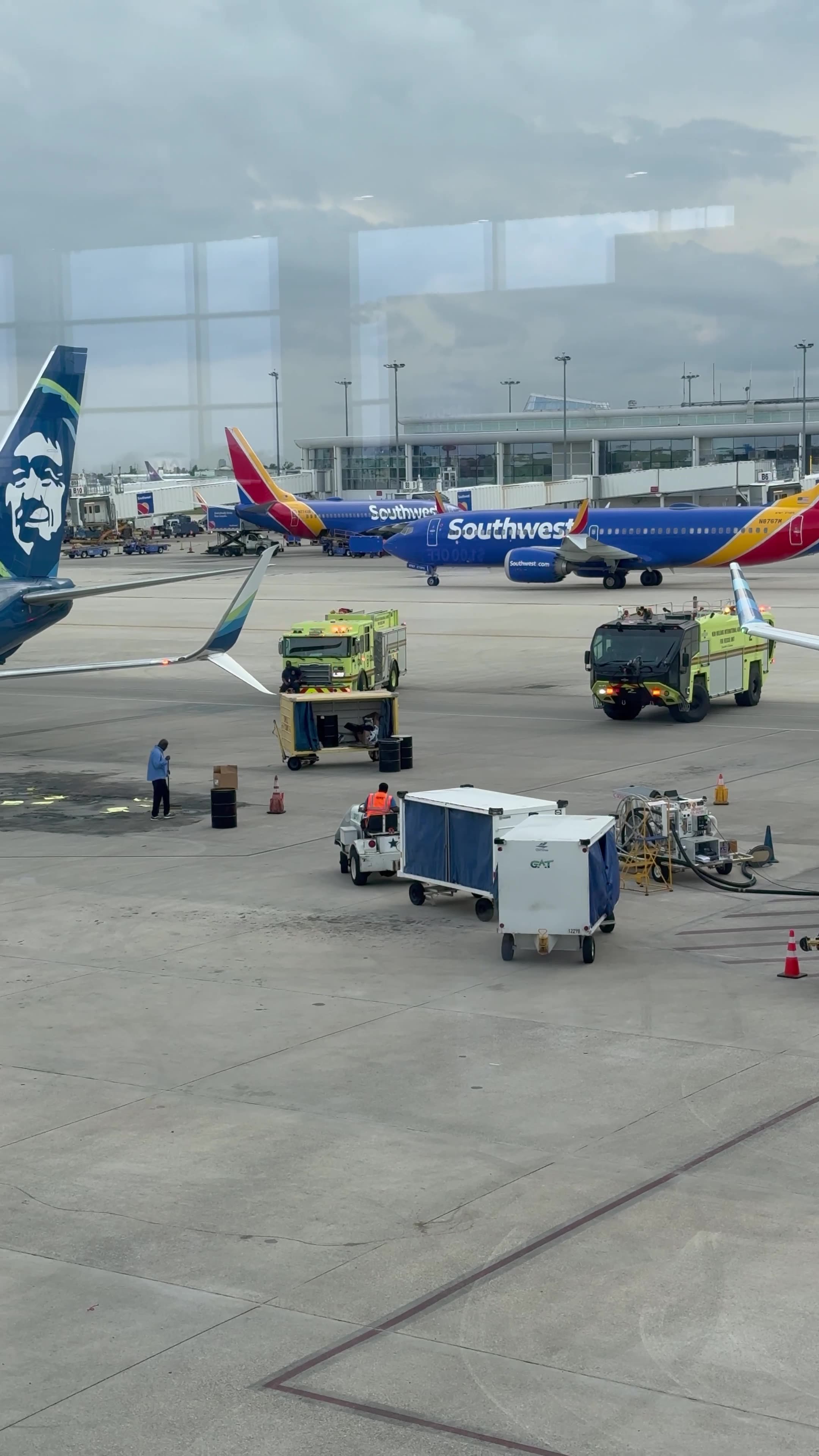 Alaska Airlines Third Fuel Spill Before Flight to Seattle