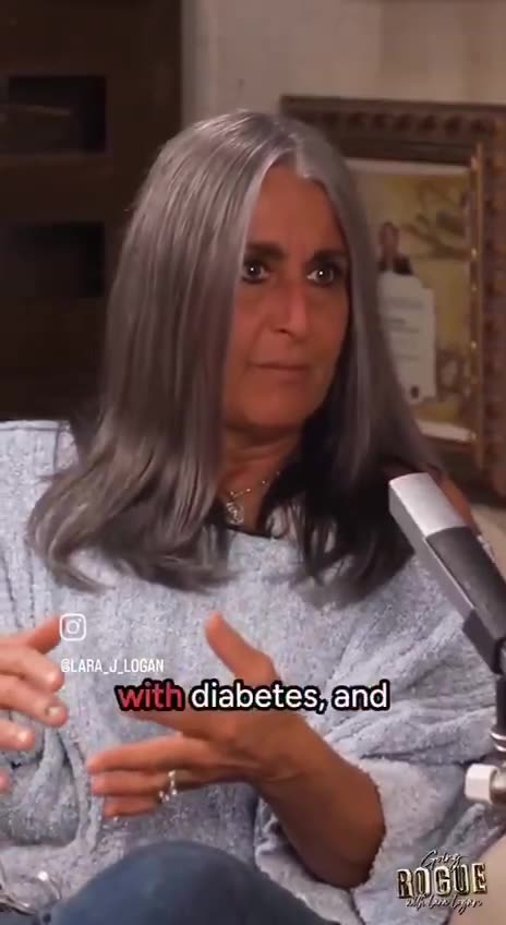 FEED YOUR DOG/CAT OFF THE TABLE 🗝🪽 DO YOU EAT CARDBOARD?