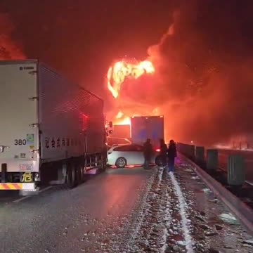 Breaking… Multiple vehicles involved in fiery crash on Kanetsu Expressway, Japan