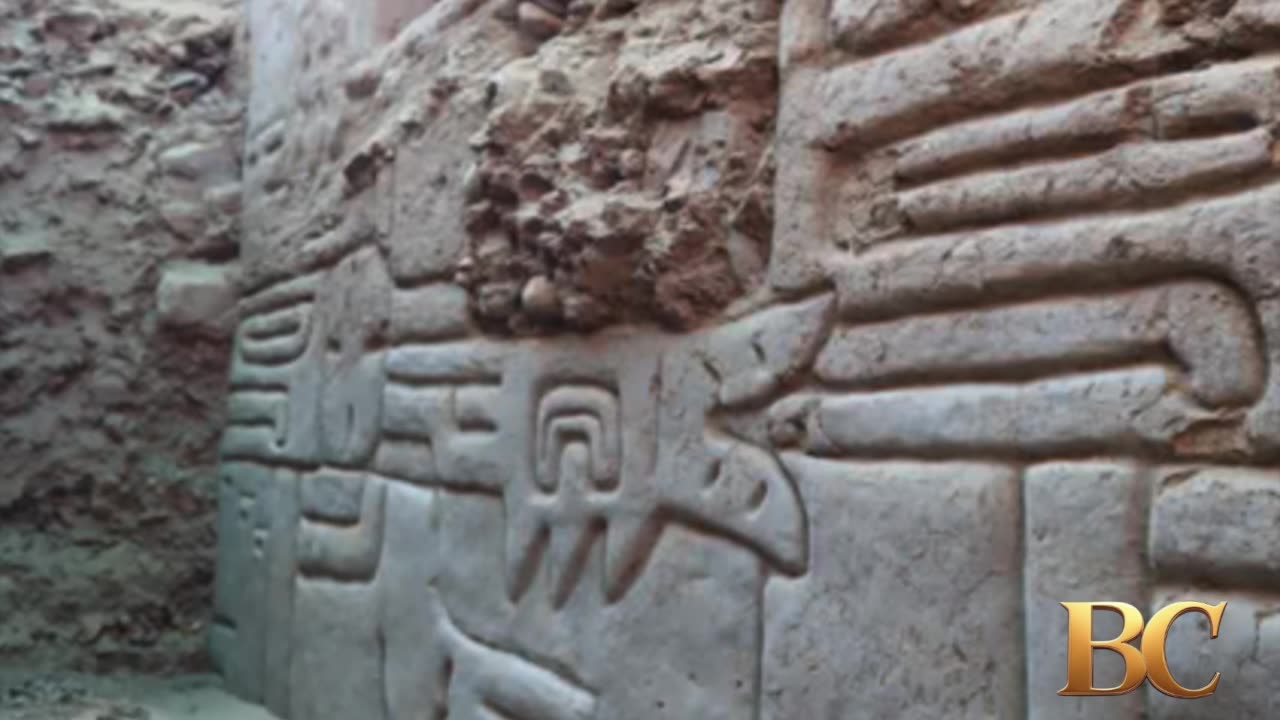 Archaeologists in Peru discover 3D mural that could date back 4,000 years