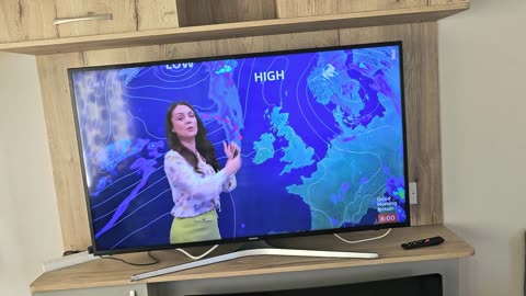 The 50 inch Samsung LED TV we had at Broadland Sands Holiday Park Suffolk was EOL I made it better