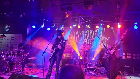 Anthony gomes ( live)