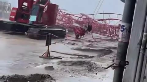 2 Construction Workers Killed in Crane Collapse on Merritt Island, Florida