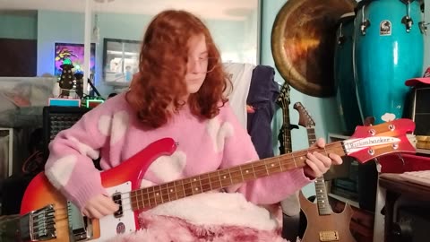 Little Guitars/Van Halen bass play along by Cara