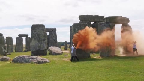 A UK court has acquitted two “Just Stop Oil” activists accused of defacing Stonehenge,
