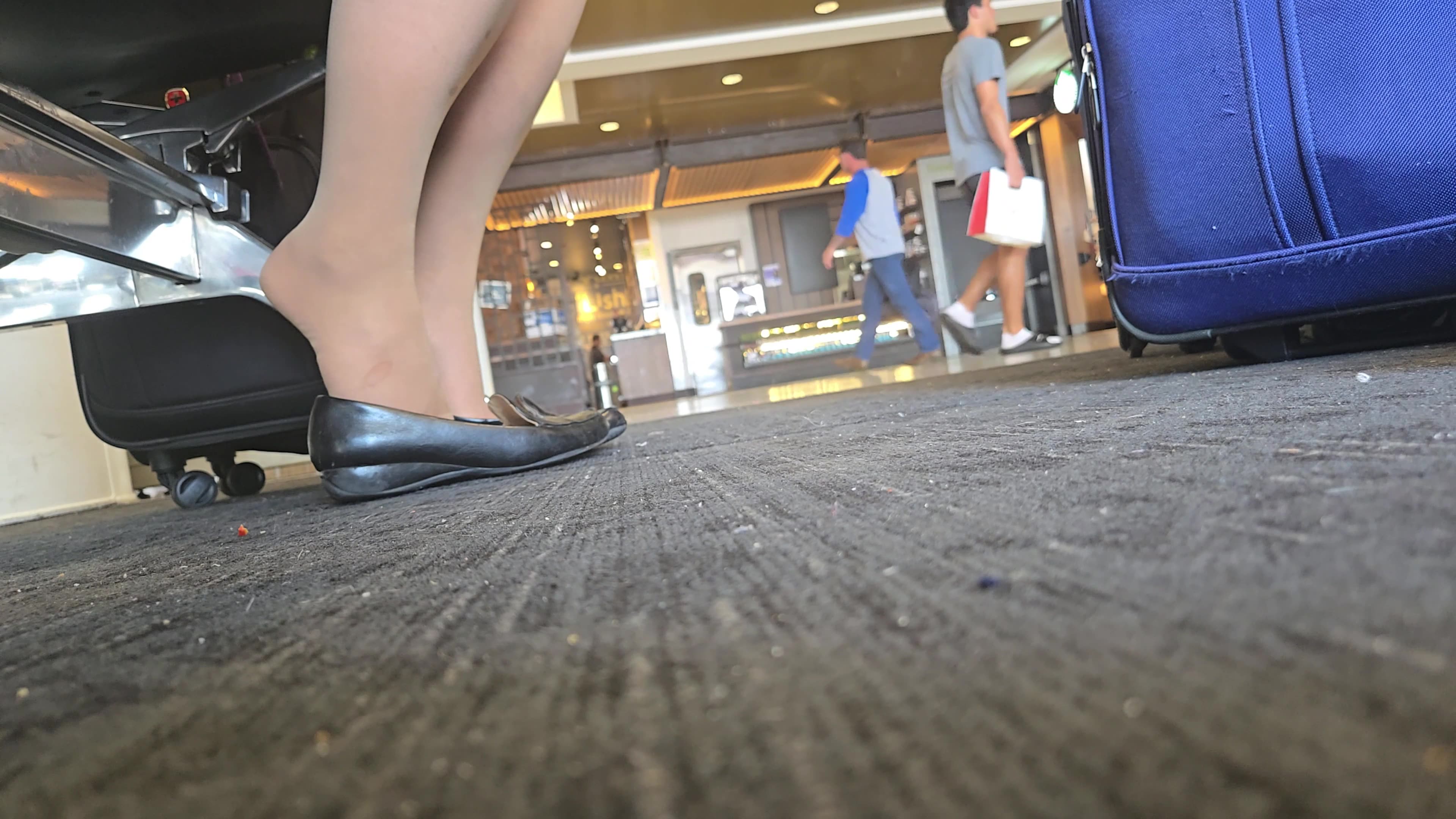 Operation Airhose - Delta Flight Attendant layover shoeplay